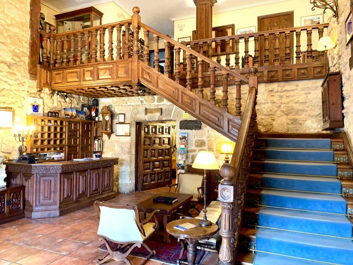 Hotel Tres Coronas De Silos Санто-Доминго-де-Силос Экстерьер фото